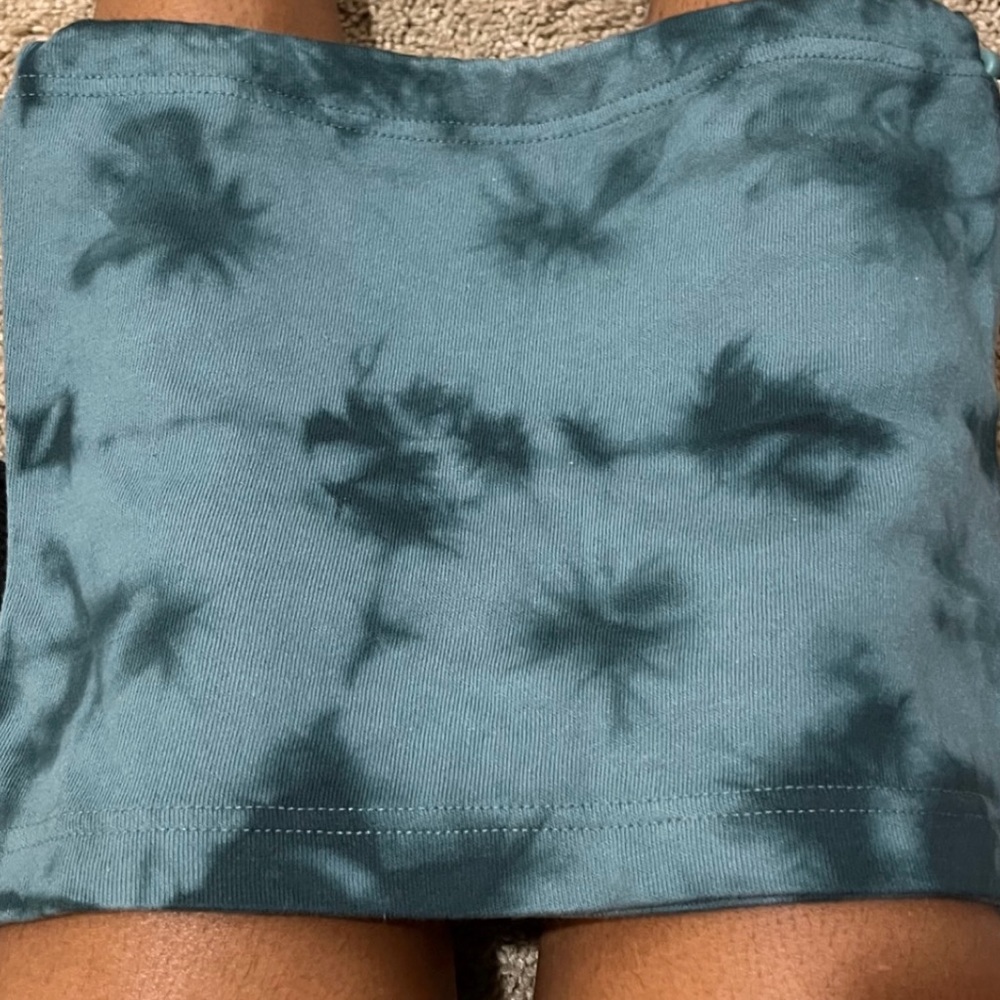 Marble blue tube top